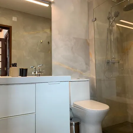 Charming Old Town Apartament Віавіа